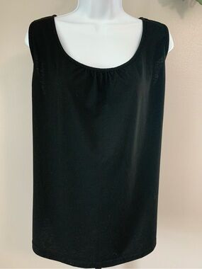Pinspark Classic Black Sleeveless Scoop Neck Top